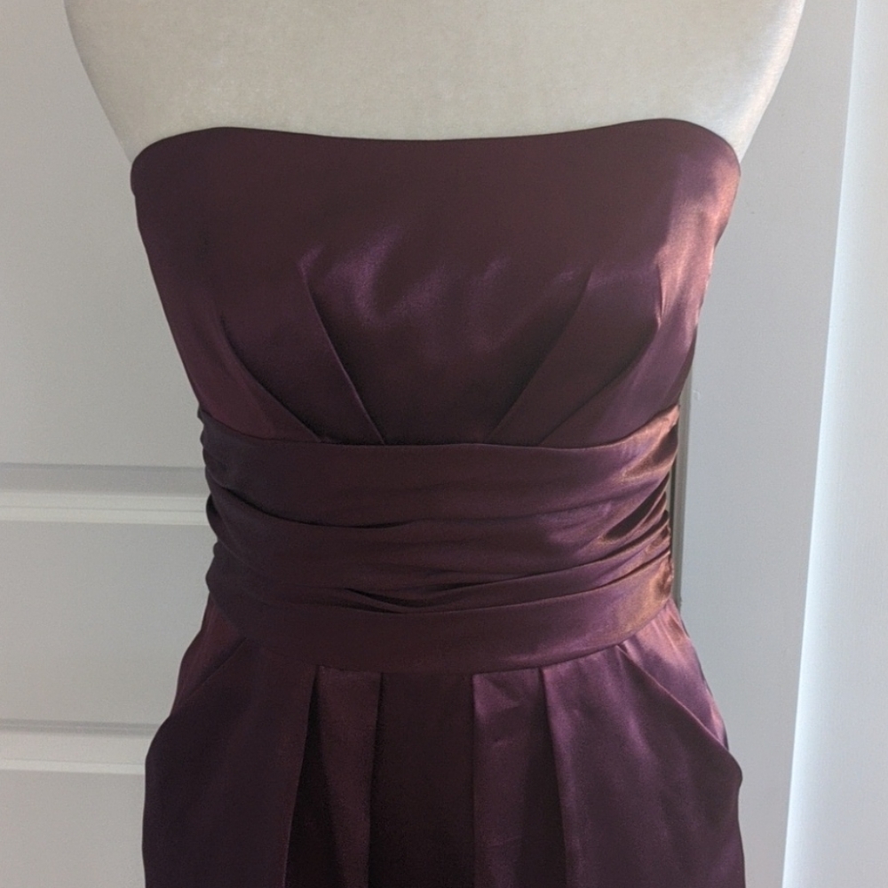 Purple POCKETED strapless satin style dress! - Picture 4 of 7